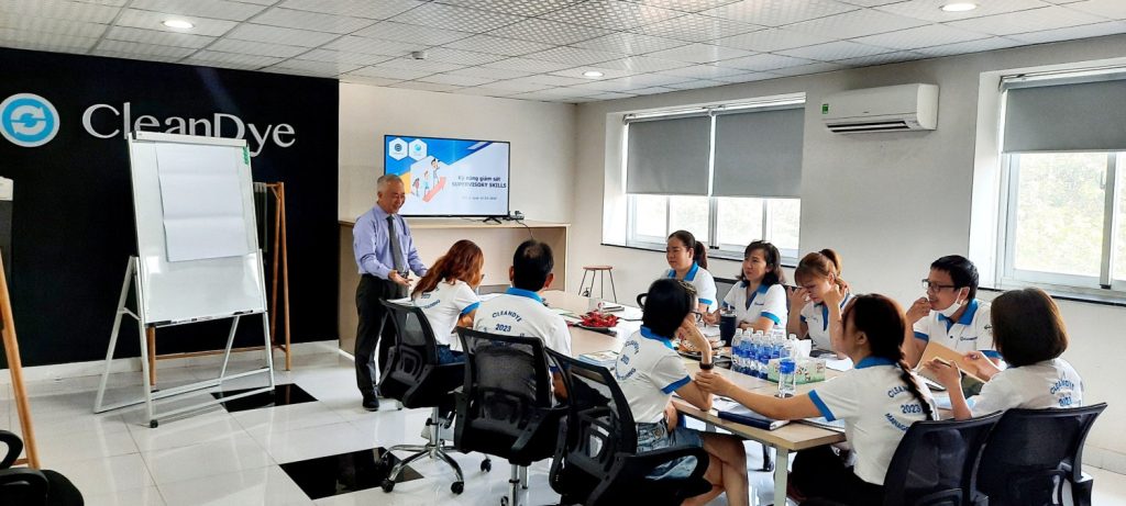 BÍ KÍP” NHÀ QUẢN LÝ: GIÁM SÁT  GIỎI ĐỂ CÔNG VIỆC HIỆU QUẢ
