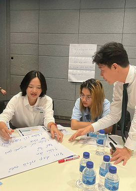 BCC đồng hành cùng doanh nghiệp trong phát triển năng lực lãnh đạo, quản trị hiệu suất và xây dựng tổ chức hiệu quả thông qua các giải pháp đào tạo và tư vấn mang tính ứng dụng cao.